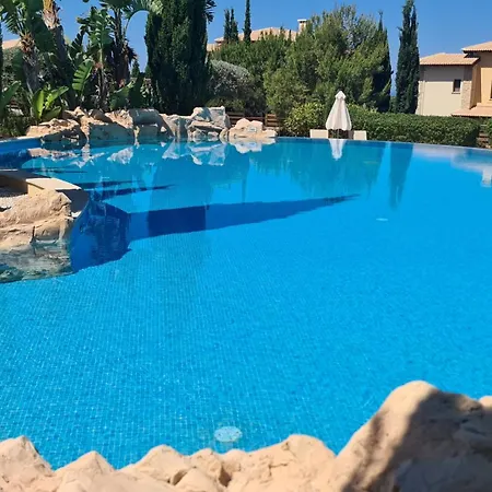 Luxury Aj 06 With Private Heated Pool Paphos